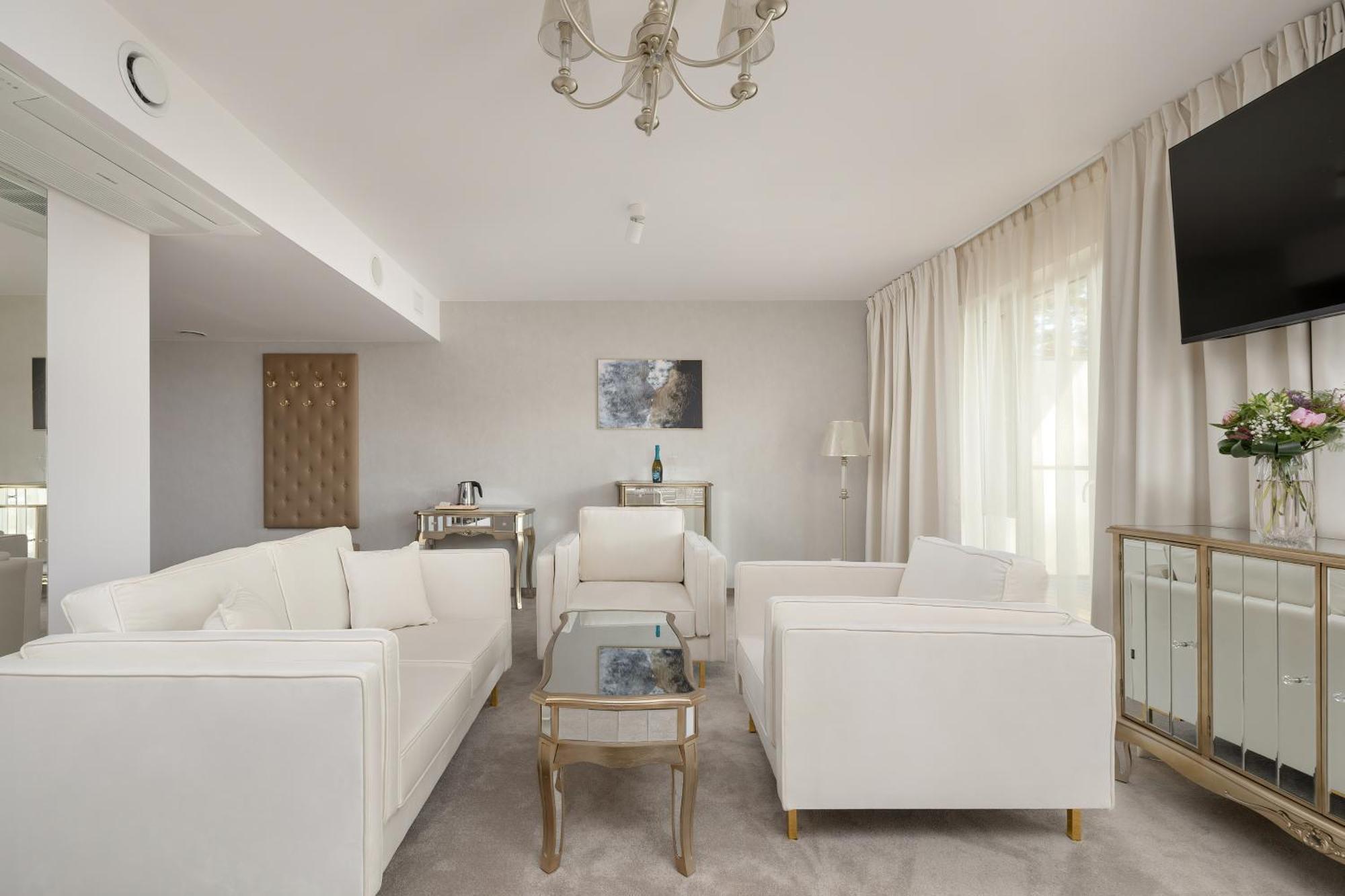 Juvena Hotel Wellness & Spa Adults Only Мендзыводзе Экстерьер фото