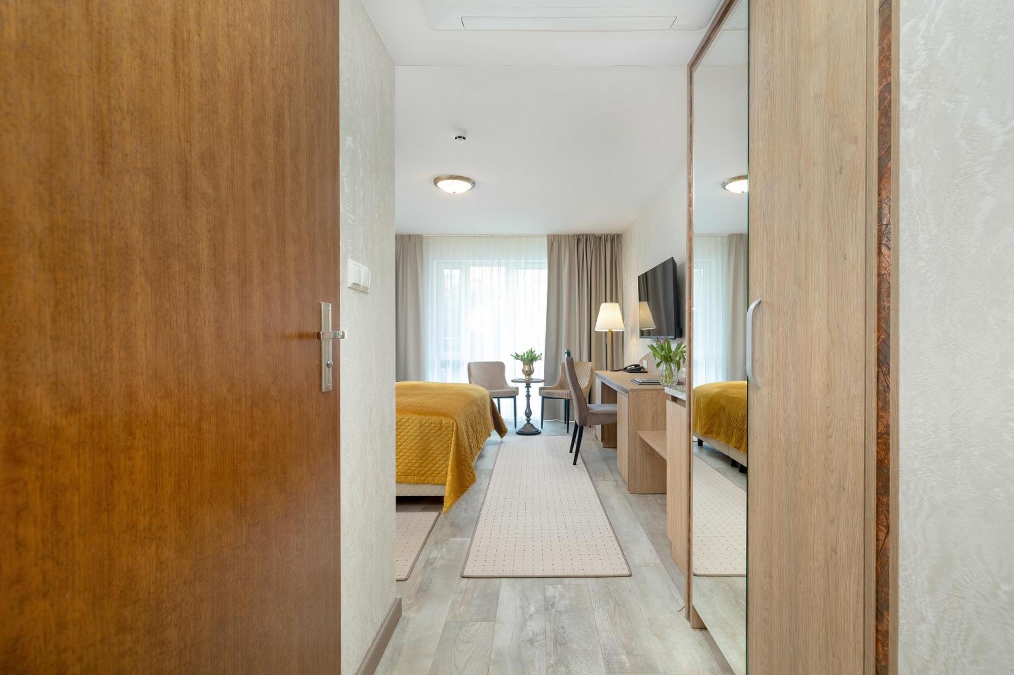 Juvena Hotel Wellness & Spa Adults Only Мендзыводзе Экстерьер фото